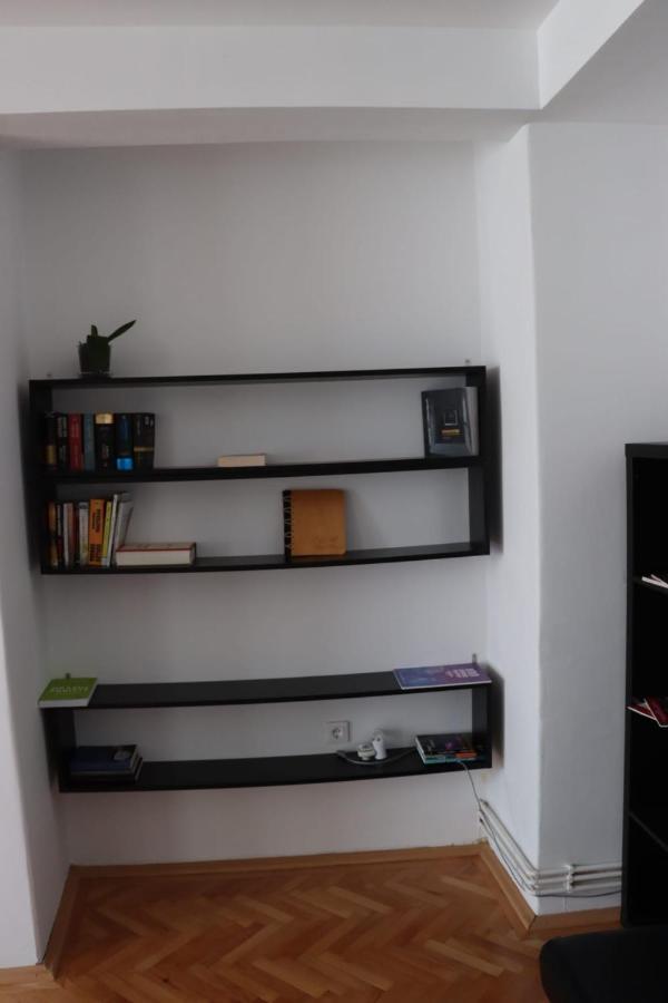 Central Apartment เตอร์กู-มูเรช ภายนอก รูปภาพ